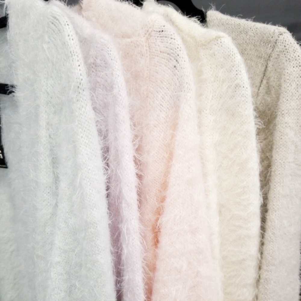 CREAM FUZZY KNIT CARDIGAN - Picture 4 of 4